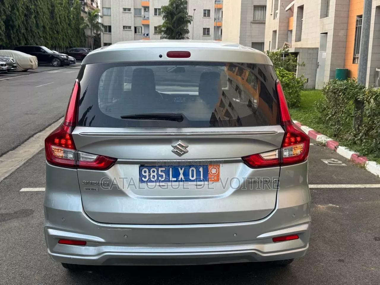 Suzuki Ertiga 2023 Gris