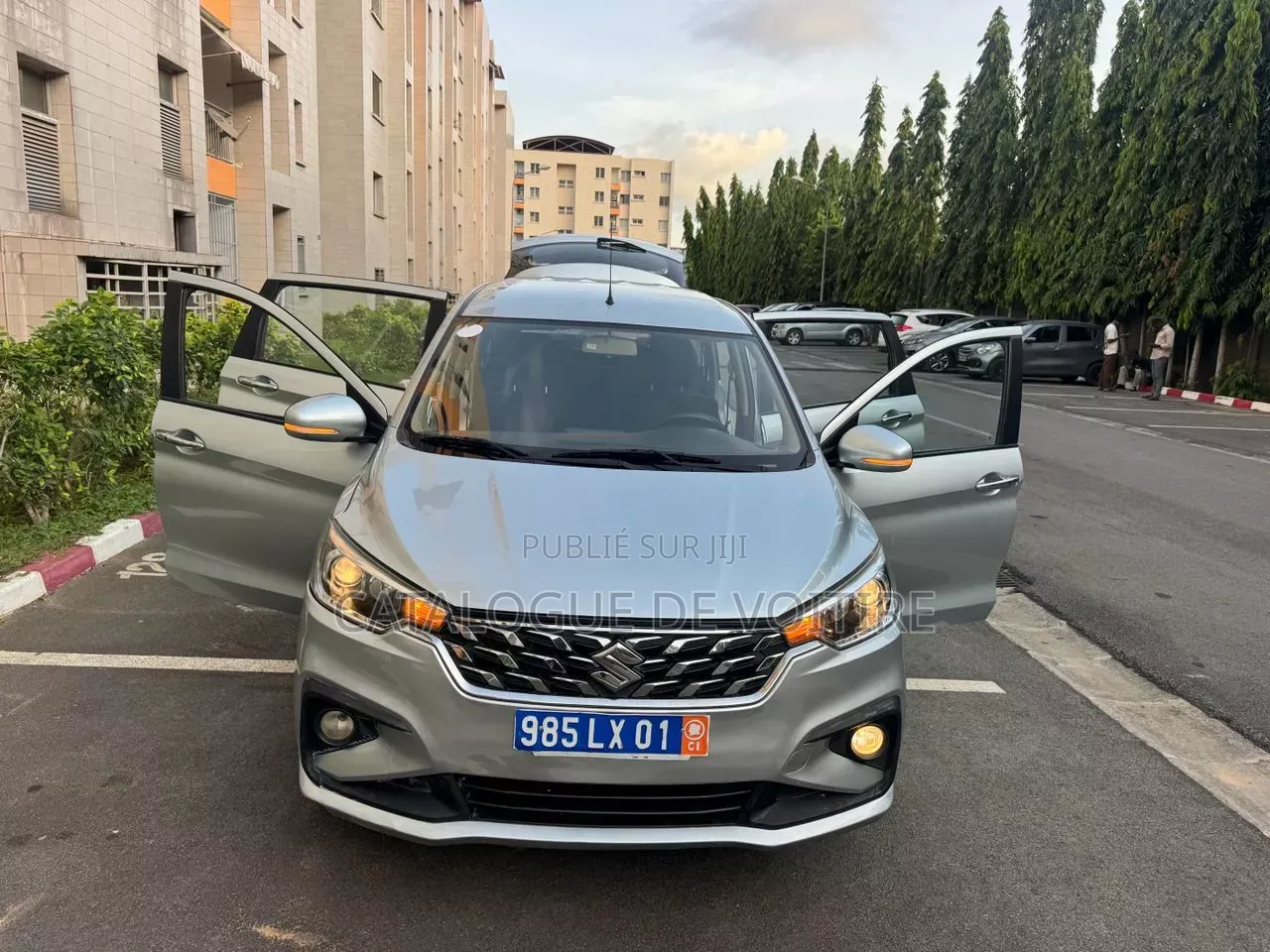 Suzuki Ertiga 2023 Gris
