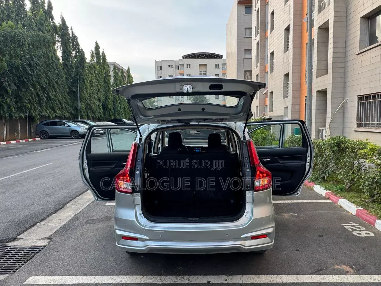 Suzuki Ertiga 2023 Gris