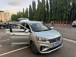 Suzuki Ertiga 2023 Gris