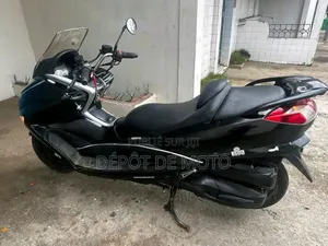 Nouveau Yamaha Majesty 2020 Noir