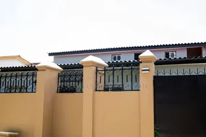 Meublé 3chbre Villa dans Mt Services Location, Cocody à Louer