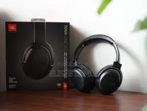 Casque JBL Tour One M2 – Haut De Gamme