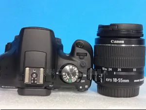 Canon Eos 2000d + Canon 18-55mm