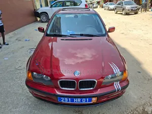 BMW 318i 2018 Noir