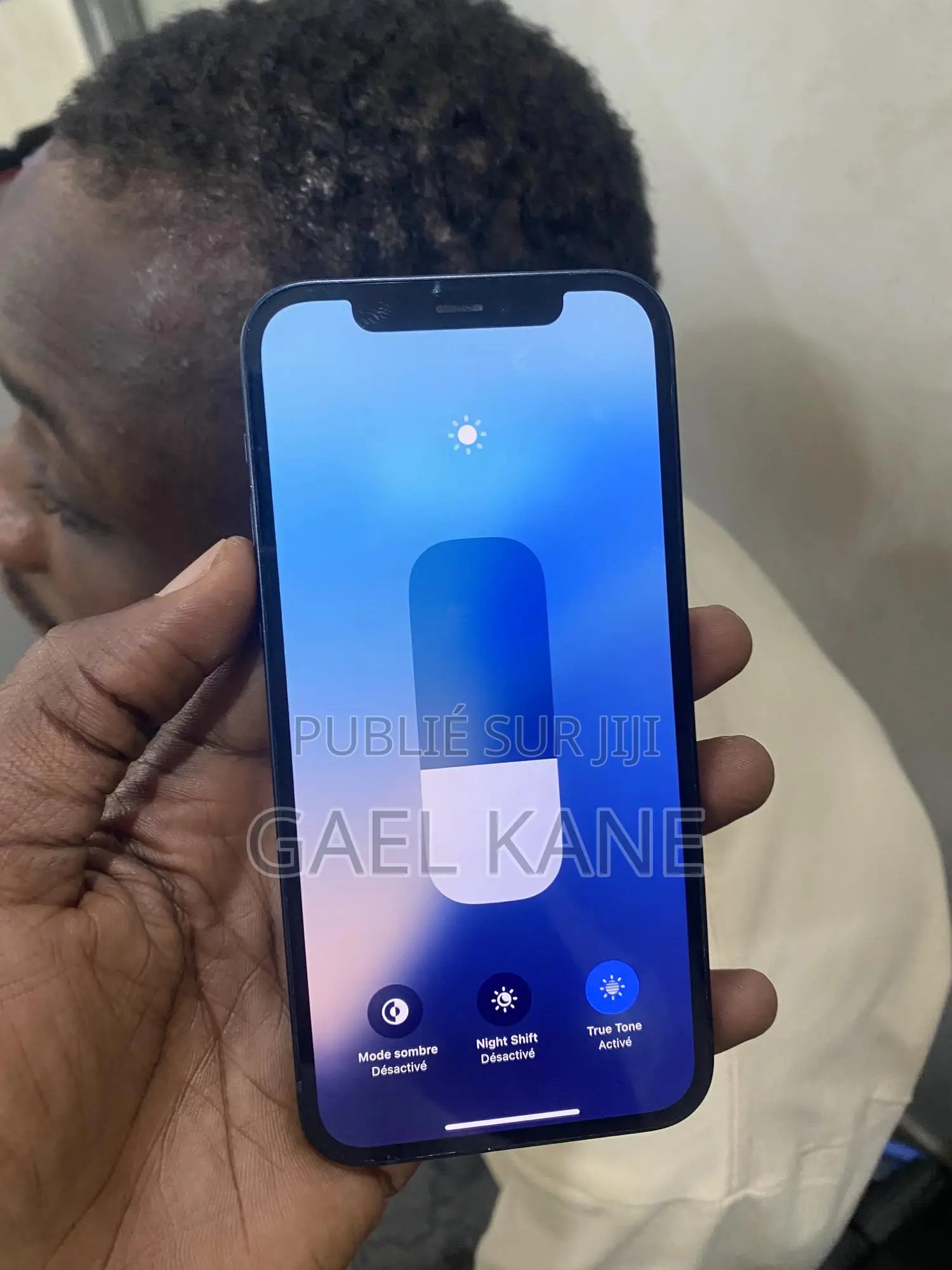 Nouveau Apple iPhone 12 64 GB Bleu