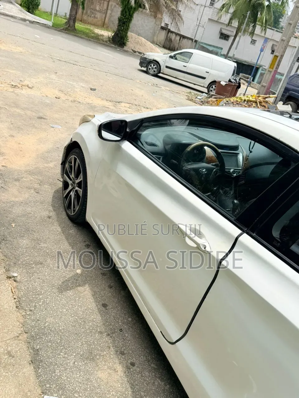 Hyundai Elantra GLS Sedan FWD (1.8L 4cyl 6A) 2013 Blanc