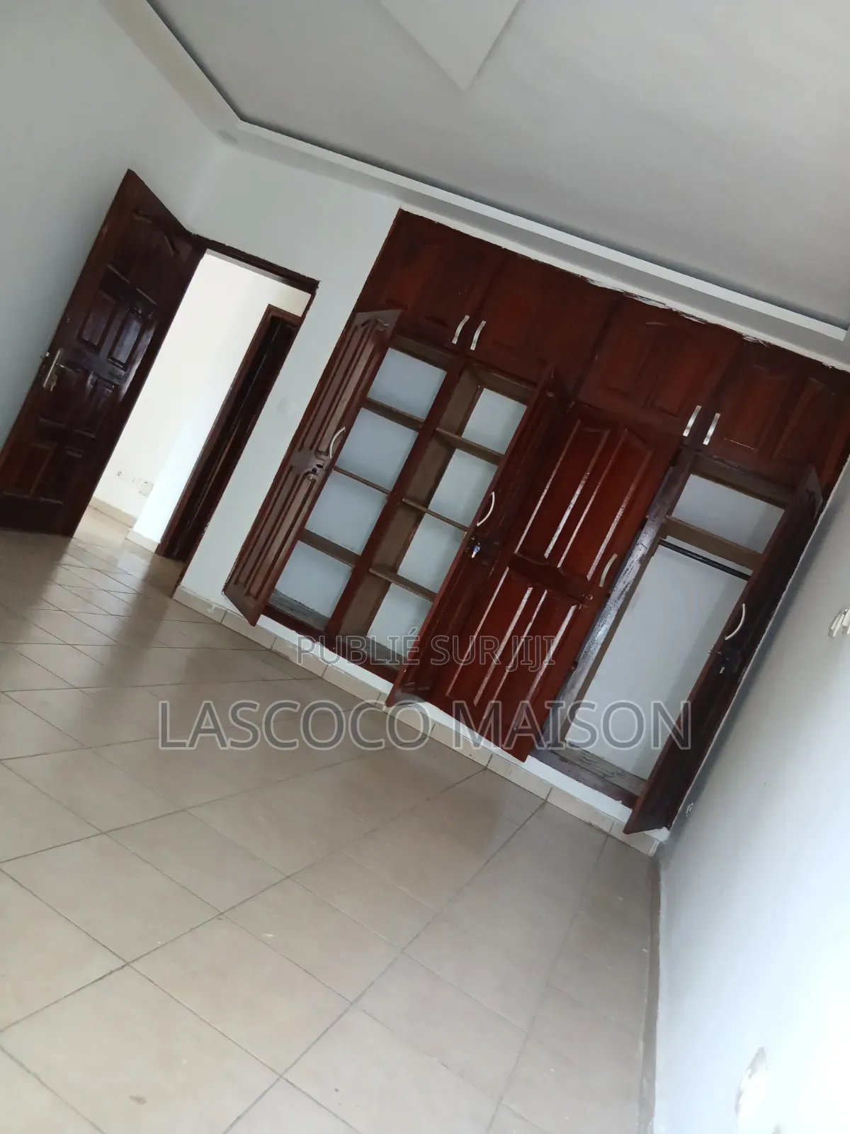 2chbre Appartement dans Lascoco Maison, Cocody à Louer