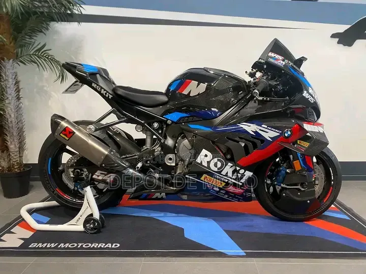 Nouveau BMW S 1000 RR 2023 Noir