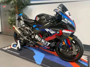 Nouveau BMW S 1000 RR 2023 Noir