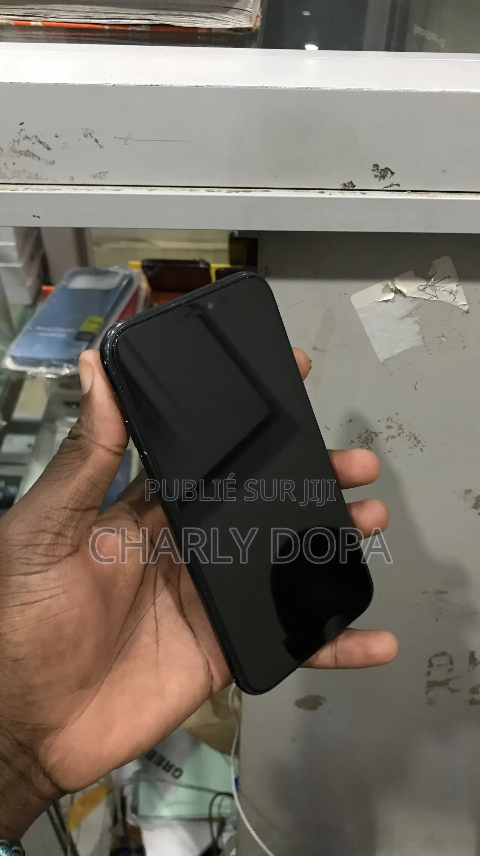 Apple iPhone XR 64 GB Noir