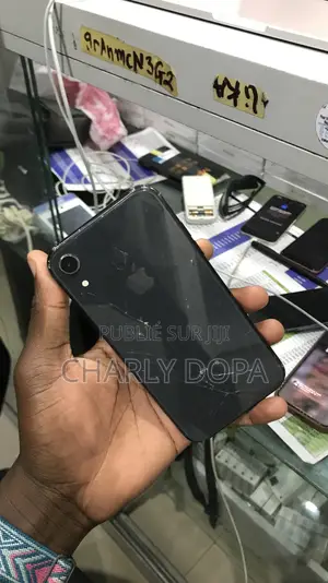 Apple iPhone XR 64 GB Noir