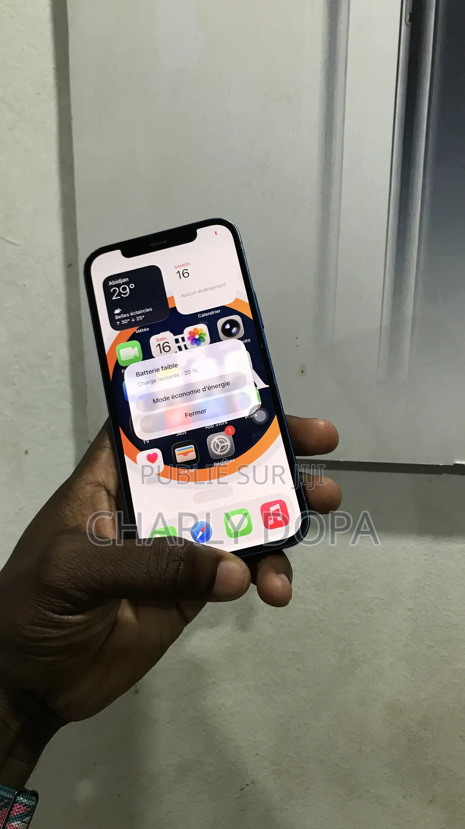 Apple iPhone 12 64 GB Bleu
