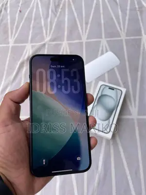 Nouveau Apple iPhone 15 Plus 128 GB Noir