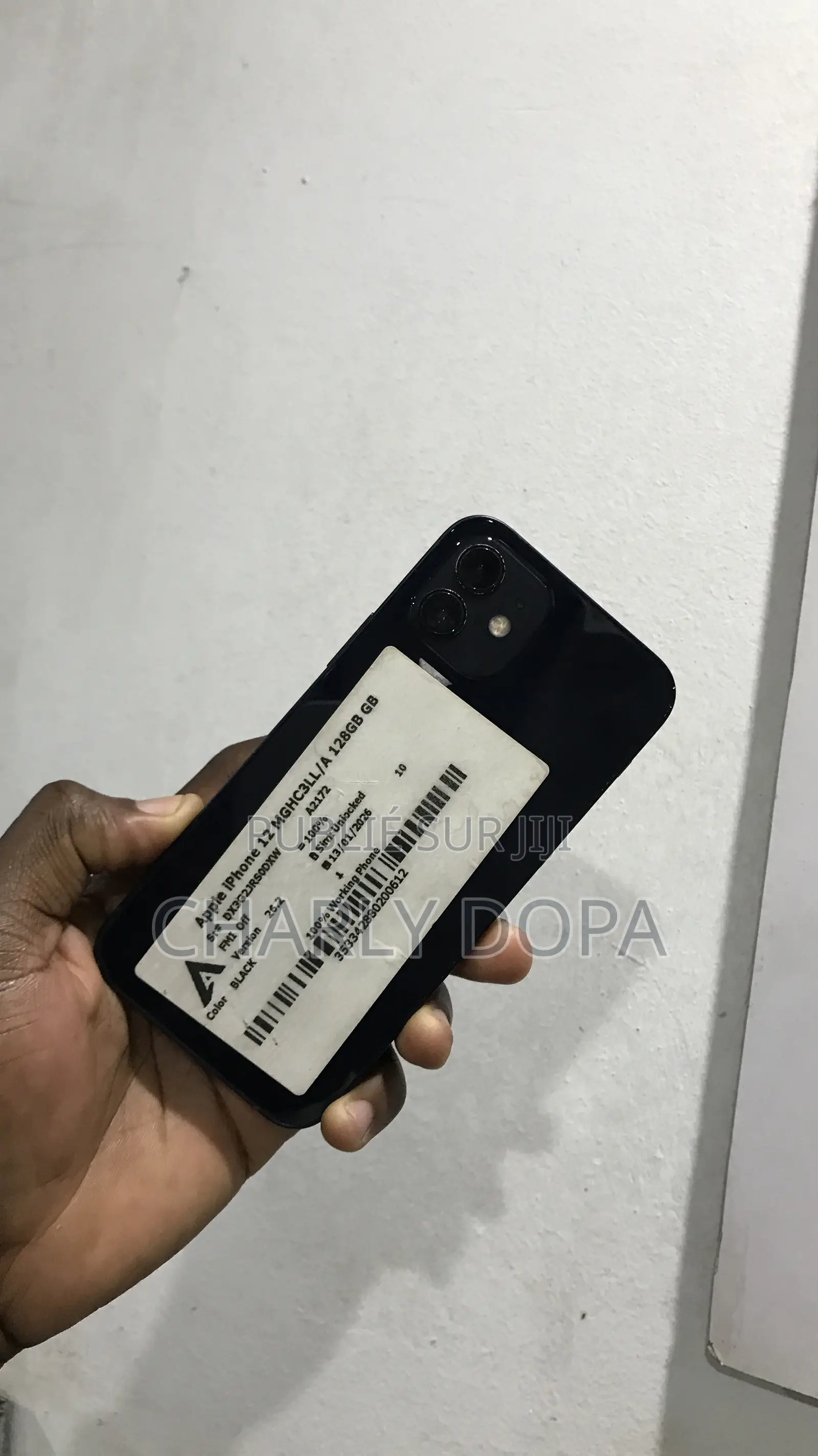 Apple iPhone 12 64 GB Noir