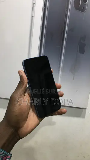 Apple iPhone 13 128 GB Bleu