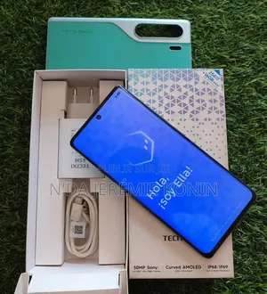 Nouveau Tecno Camon 40 256 GB Vert