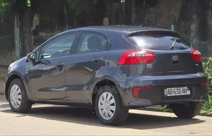 Kia Rio 2016 Gris