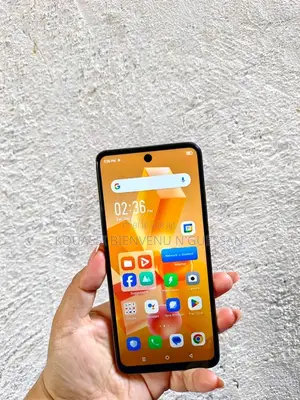 Nouveau Infinix Hot 40i 128 GB Argenté