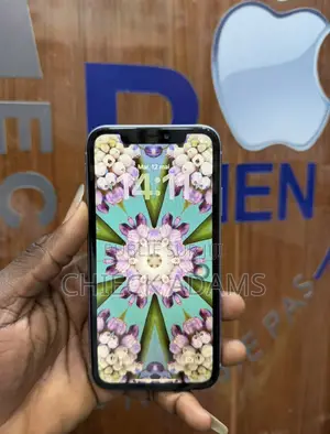 Nouveau Apple iPhone 11 64 GB Violet