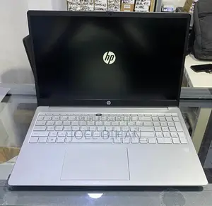 Ordinateur portable HP 240 G6 16GB Intel Core i5 SSD 512GB