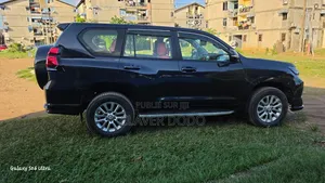 Toyota Land Cruiser Prado 2015 Noir