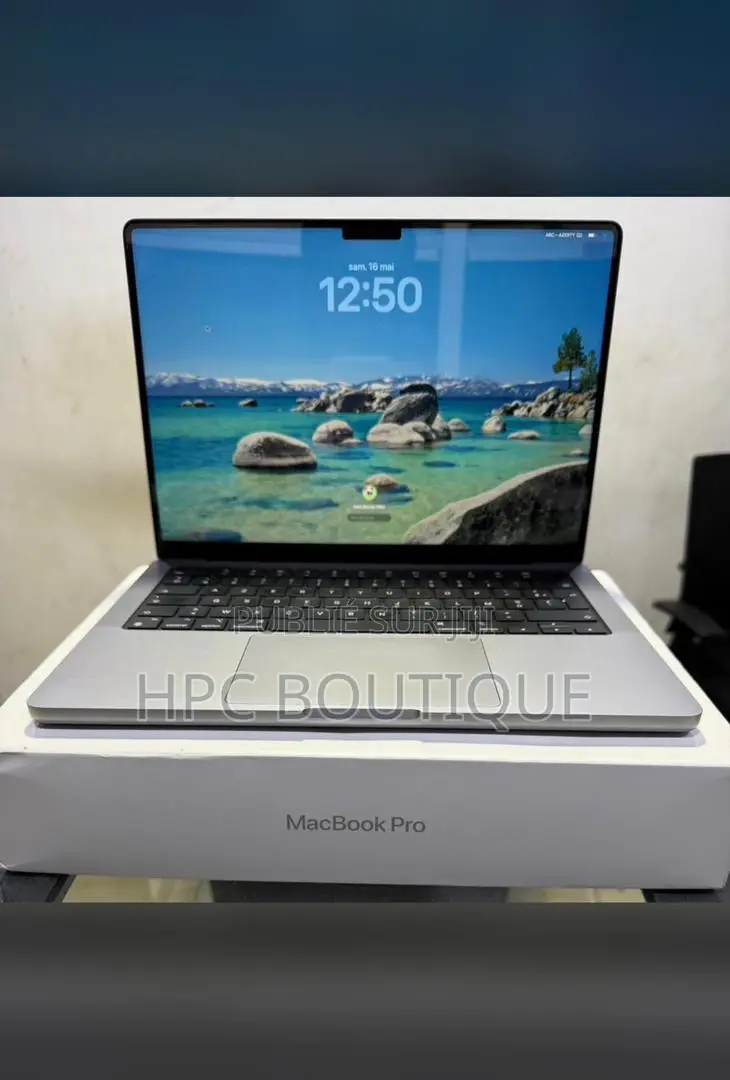 Nouveau Apple MacBook Pro 2023 M2 32GB Apple M2 SSD 1T