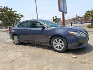 Nissan Altima 2016 Gris