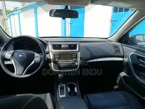 Nissan Altima 2016 Gris