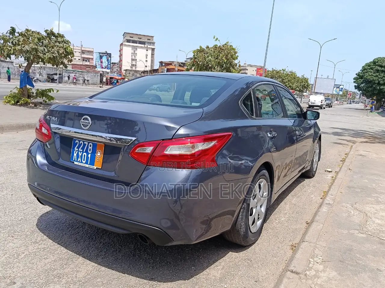 Nissan Altima 2016 Gris