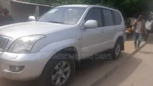 Toyota Land Cruiser Prado 4.0 Petrol GX-L 2008 Gris