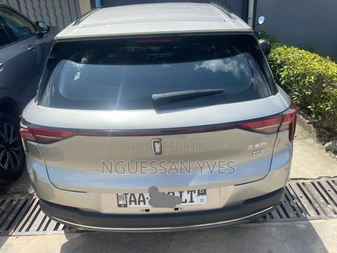 Bestune T77 1.2 FWD 2022 Gris