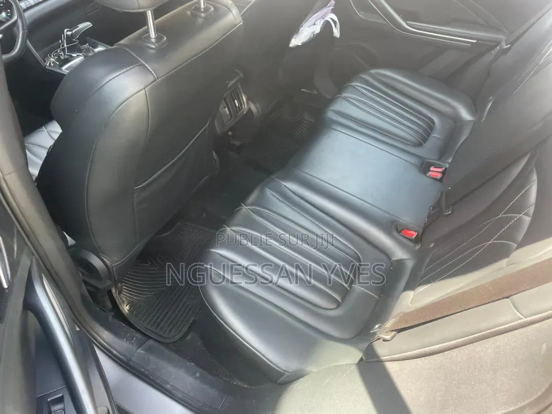 Bestune T77 1.2 FWD 2022 Gris