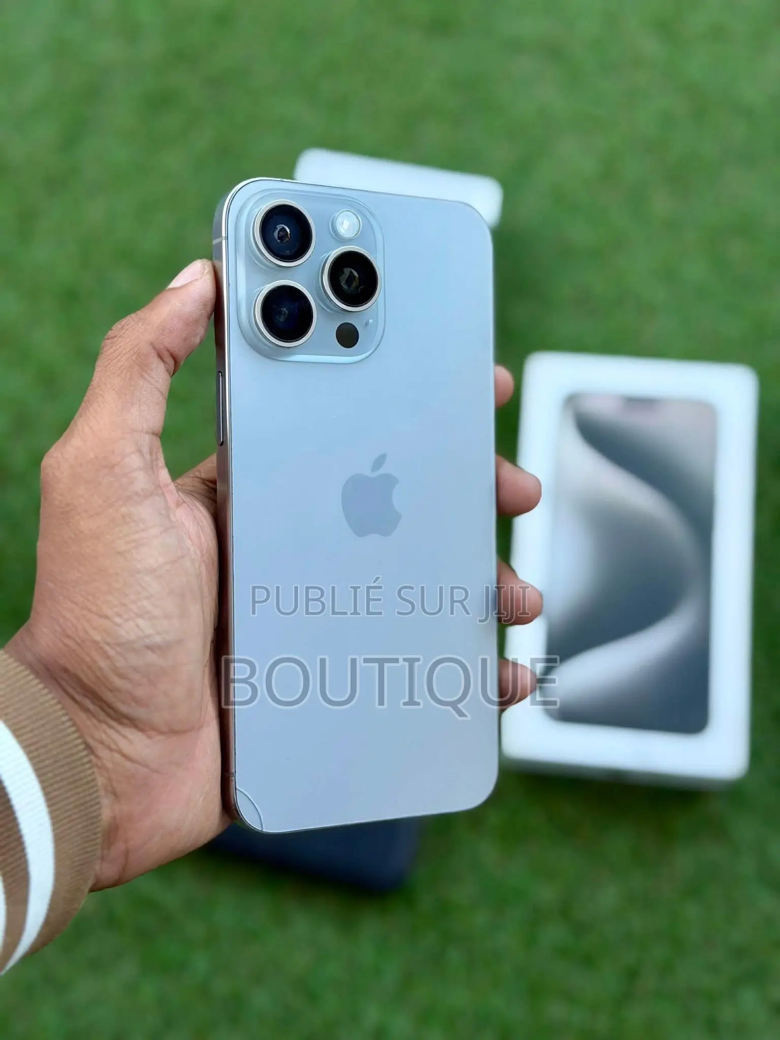 Nouveau Apple iPhone 15 Pro Max 1 TB Bleu