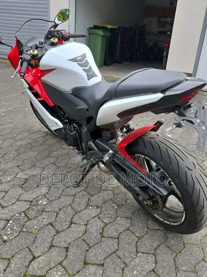 Nouveau Honda CBR 2015 Blanc