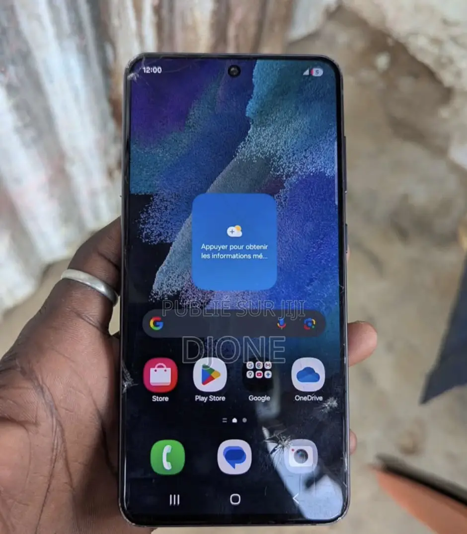 Nouveau Tecno Camon 50 256 GB Vert