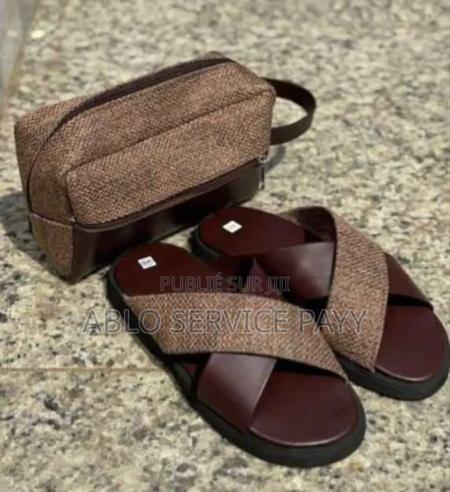 Sandales Disponible