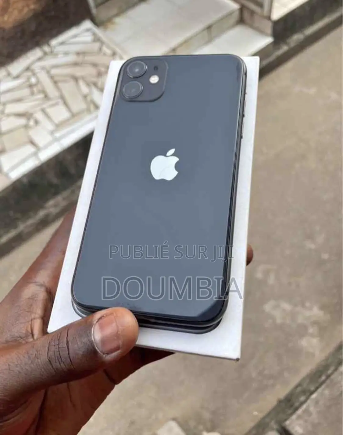 Nouveau Apple iPhone 11 128 GB Noir