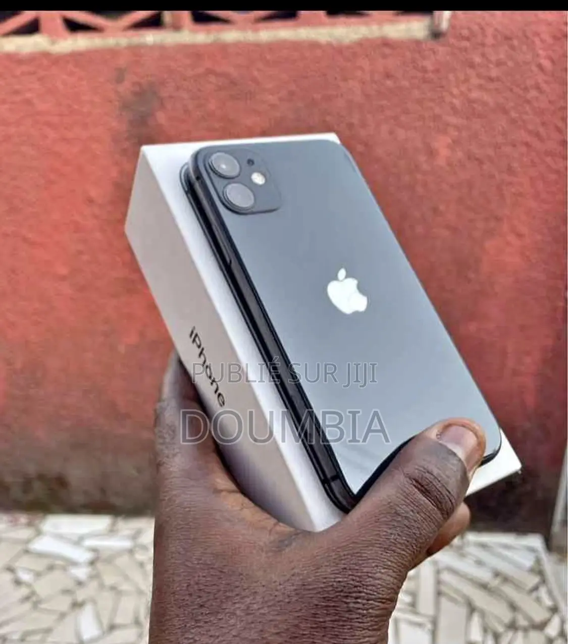 Nouveau Apple iPhone 11 128 GB Noir