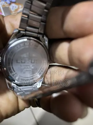 Montre Lotus
