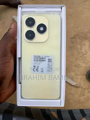 Nouveau Infinix Chaud 16 GB Argenté