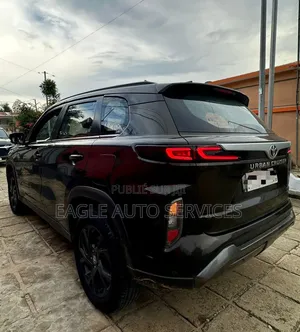Toyota Urban Cruiser 2024 Noir