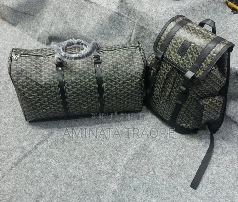 Vente De Sac , Accesoires Et Chaussures Et Divers Autres Articles