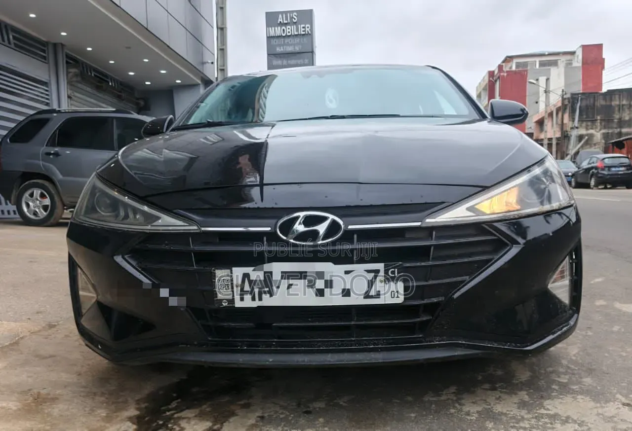 Hyundai Elantra 2020 Noir