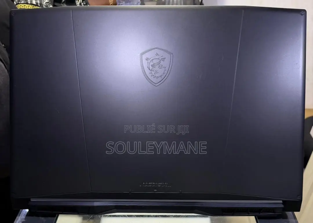 Ordinateur portable MSI Katana 17 16GB Intel Core i7 SSD 1T
