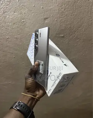 Nouveau Tecno Camon 40 256 GB Noir
