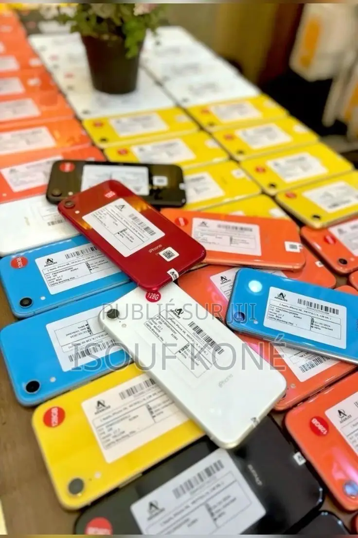 Nouveau Apple iPhone XR 64 GB Jaune