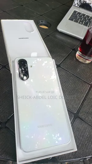 Nouveau Samsung Galaxy A36 128 GB Blanc