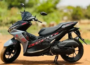 Nouveau Yamaha Autre 2025 Gris