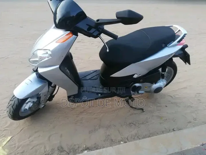 Nouveau Aprilia RS4 125 2020 Gris